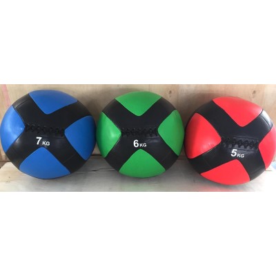 BL046 Pildbumba šūta Wall Ball - Svari no 4kg līdz 8kg